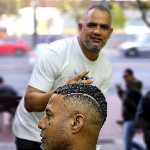 Corte con degradado y línea marcada